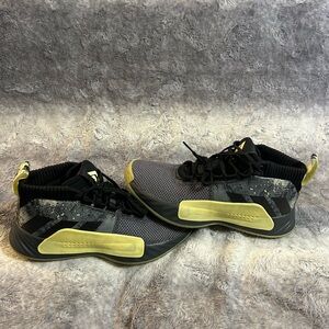 Adidas Dame 5 Light Yellow Size 6.5y Ds
